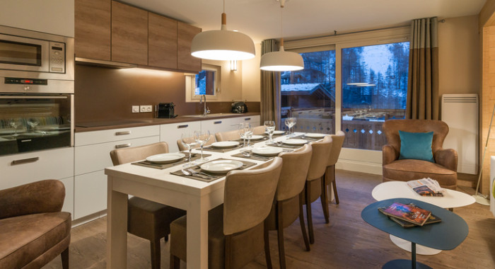 Les Chalets du Jardin Alpin, Val D'Isere ski chalet, image 3